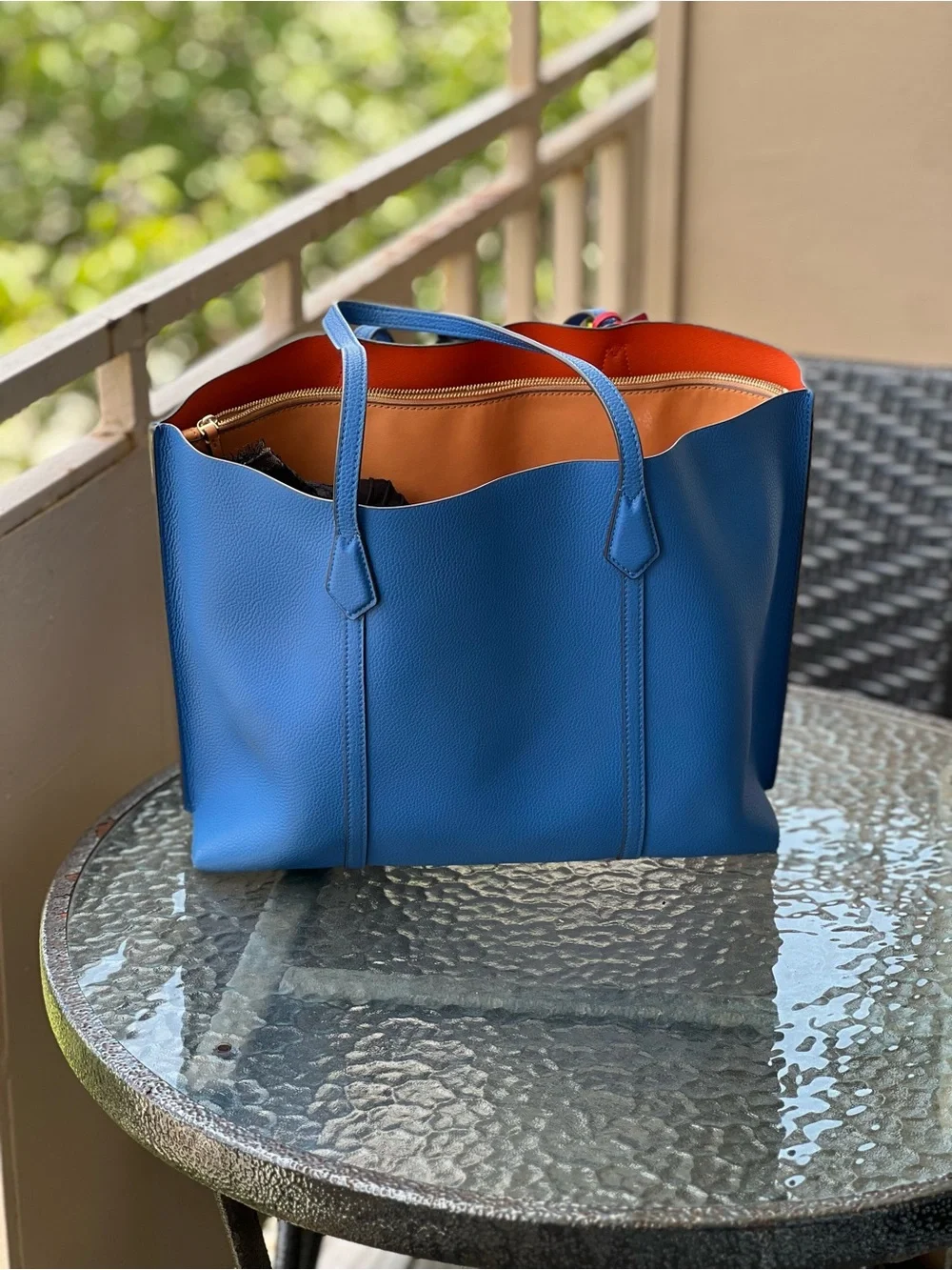 Tory Burch selling authentic